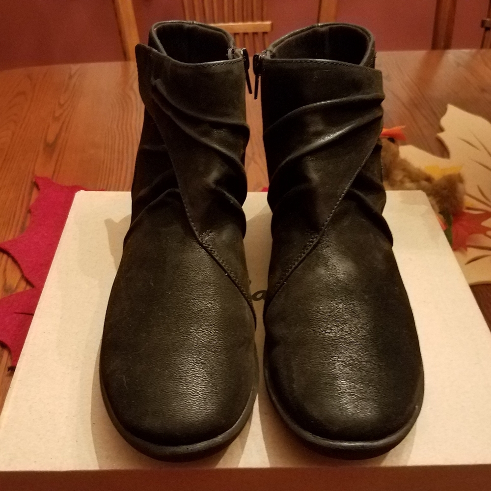 Clarks Cloudsteppers